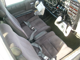 1964 BEECH B55 BARON N8682M Seats