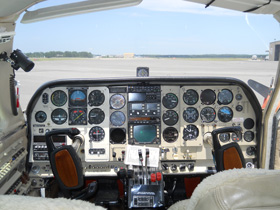 1974 Cessna Turbo 310Q N67RK Cabin