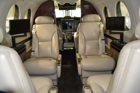 2006 King Air 350-N899JF-Seats