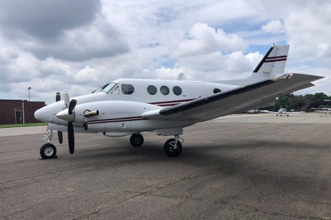 1972-Beechcraft-BE9L--N905NY