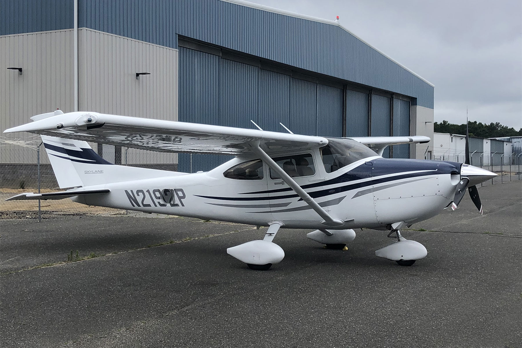 2005 Cessna 182T N2192P 2